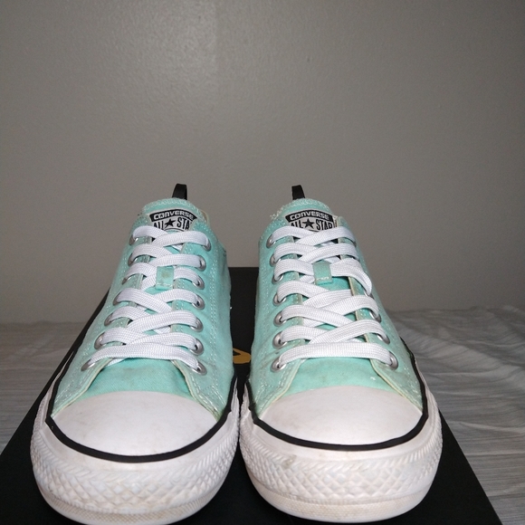 Converse - Picture 3 of 8